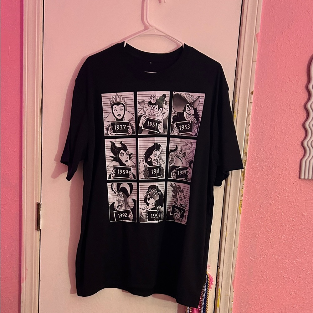 Black Graphic Men’s T-Shirt